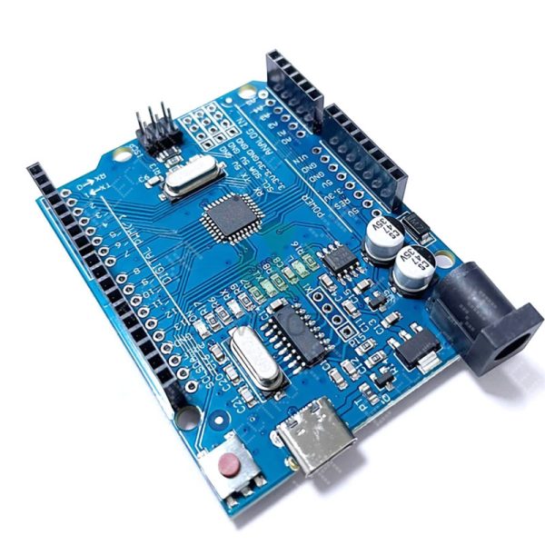 Explora el potencial de tus proyectos de electrónica con la Placa de Desarrollo Uno R3 Atmega328P-U CH340, compatible con Arduino. Conector USB tipo C